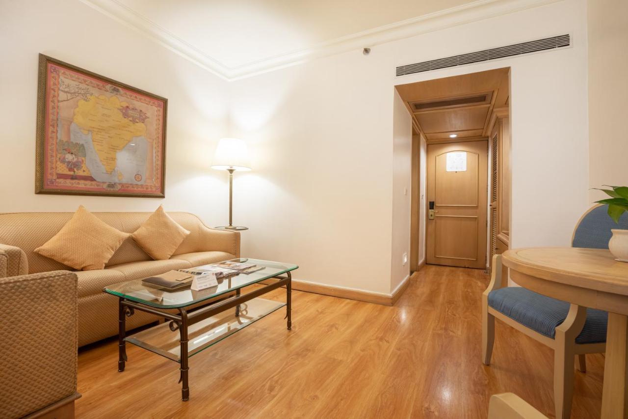 The Orchid Hotel Mumbai Vile Parle Exteriör bild A suite at the Taj Mahal Palace, Mumbai